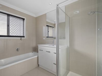53 Pinelands Road, Sunnybank Hills