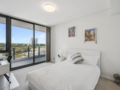 807 / 2 Oldfield Street, Burswood