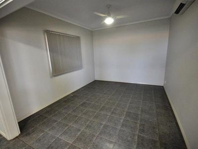 8 / 11 Rutherford Road, South Hedland