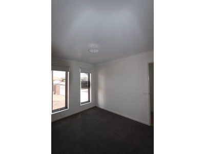 1 / 48 Rollins Road, Bell Post Hill