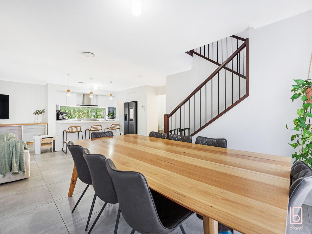 4 Freesia Way, Hamlyn Terrace