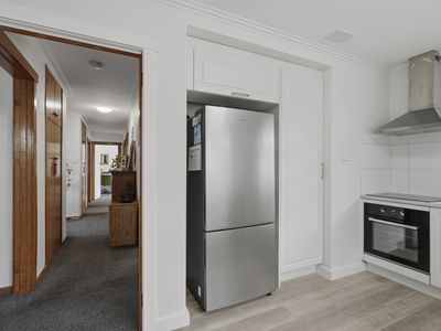 1 / 103 Macquarie Street, George Town