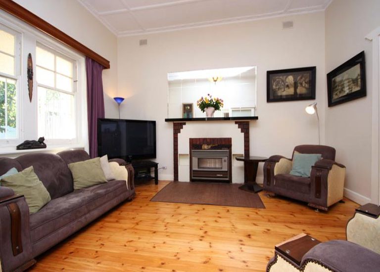 9 Crombie Street, Hove