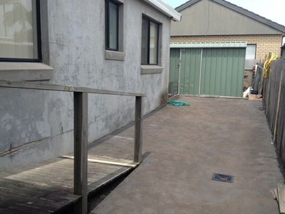 2 / 1 Oakland Avenue, Windang