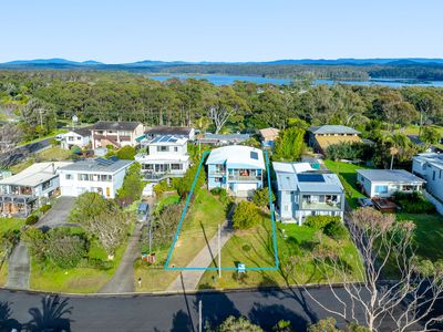 30 Lake View Drive, Wallaga Lake