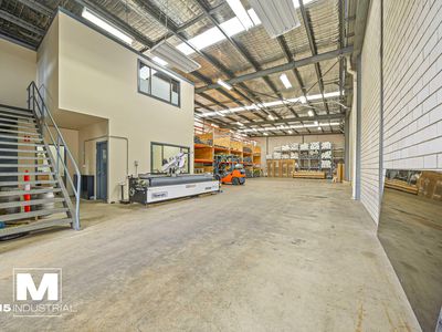1 / 14 Garema Circuit, Kingsgrove