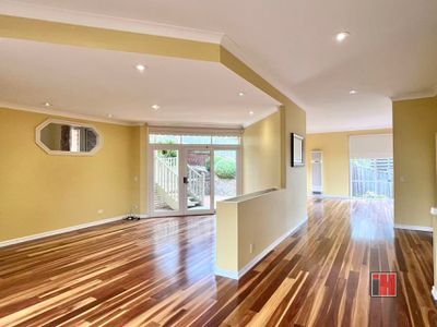 6 Hollyoak Rise, Eltham North