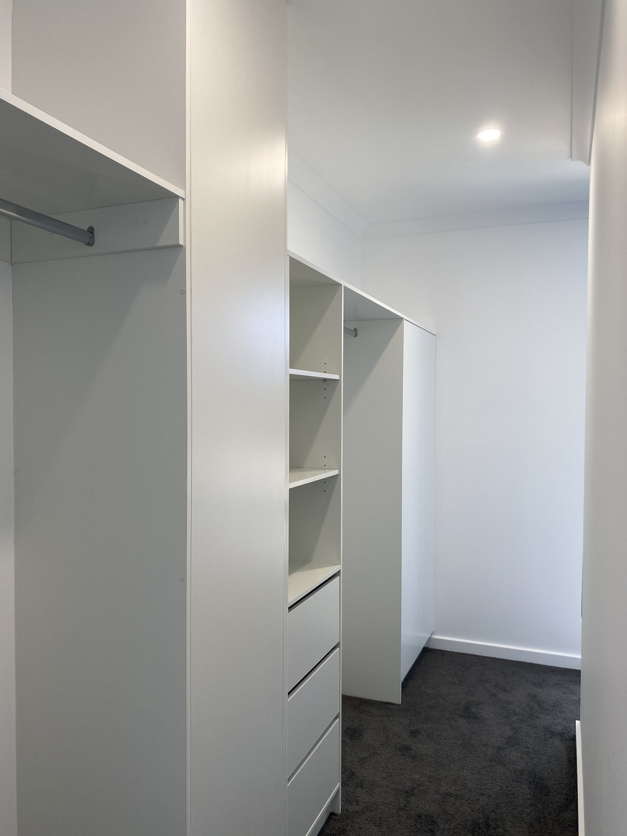 32B Avenue Road, Paradise