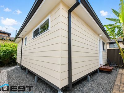 1 / 6 Pennington Avenue, Georges Hall