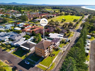 1 / 55 Beach Street, Tuncurry