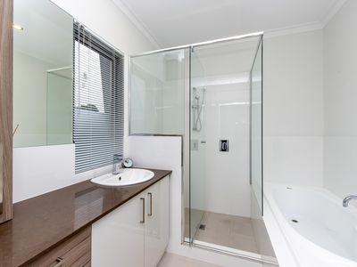 1/458 Charles Street, North Perth