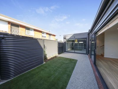 1 / 4 Anderson Street, Ascot Vale