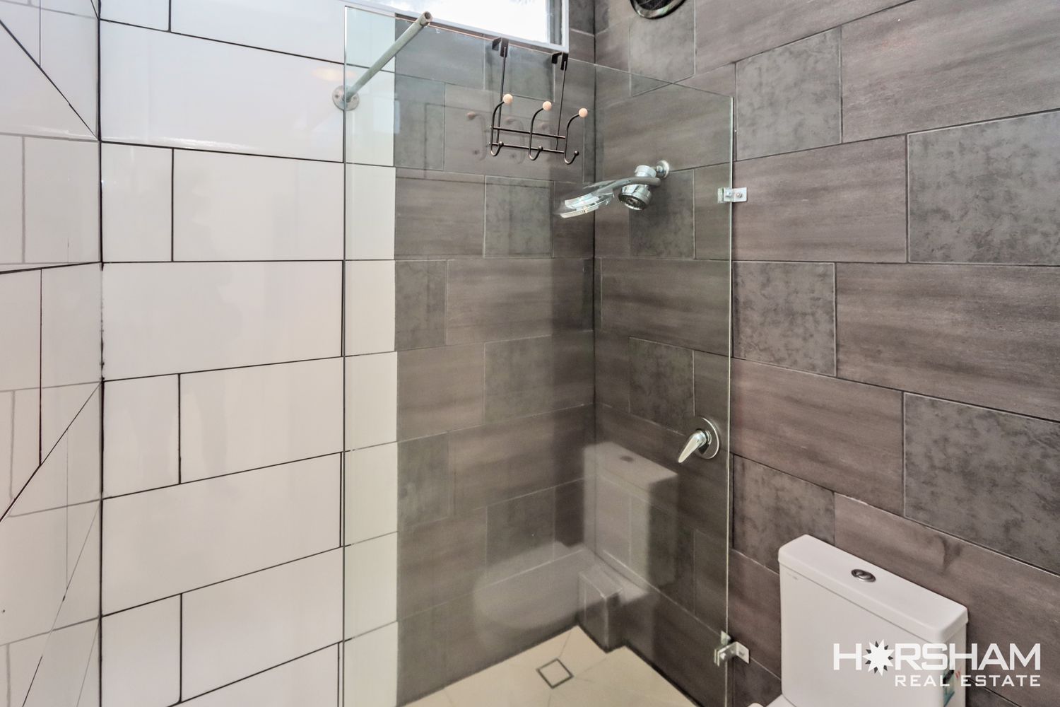 11 Tena Ave [Fully Furnished], Horsham