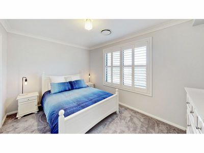 19 Lakeside Circuit, Dubbo