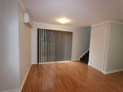 2 / 328 Aberdeen Street, Manifold Heights