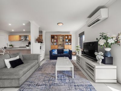 38 Nova Place, Carina