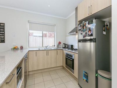 6 Moselle Street, Point Cook