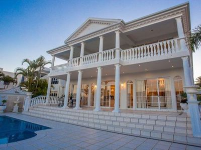 11 The Sovereign Mile, Paradise Point