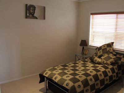 4 / 3 Coastal View Drive, Tallwoods Village