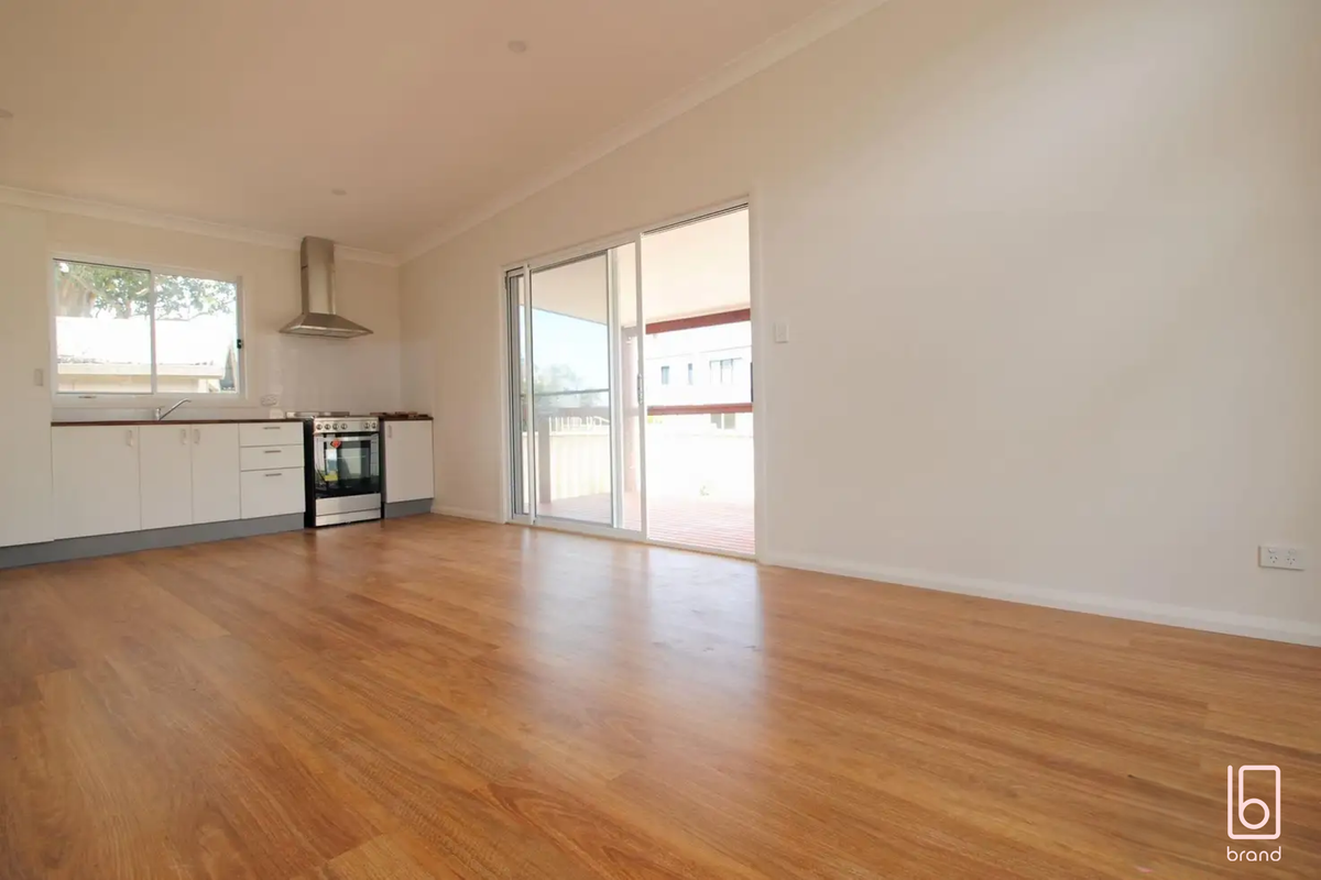 238B Tuggerawong Road, Tuggerawong