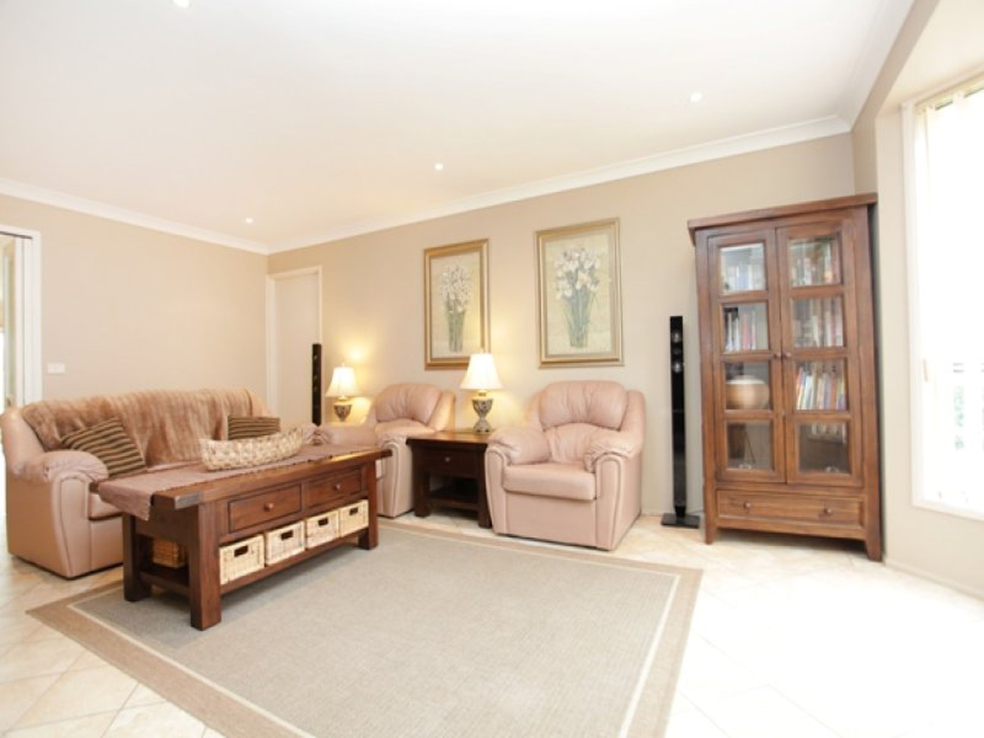 10 Beal Place, GLENMORE PARK