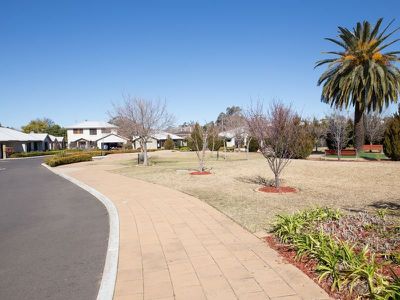 18 / 2-8 Diane Street, Dubbo