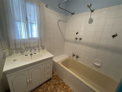 15 Farrand Street , Forbes