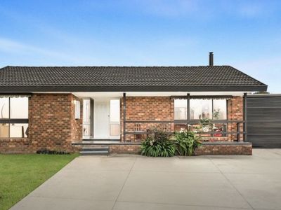8 Dalray Close, Mill Park