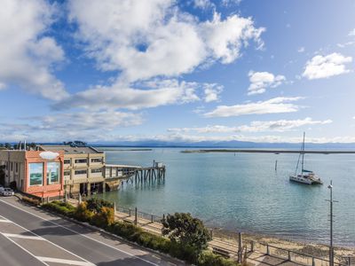 106 / 283 Wakefield Quay, Stepneyville