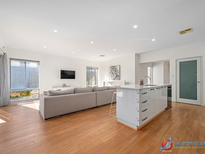 64 Serenity Street, Wellard