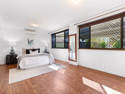 11 Robinia Street, Alexandra Hills