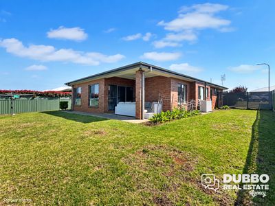 17 Eddy Court, Dubbo