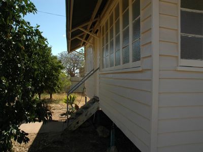 2 SUNBIRD STREET, Longreach