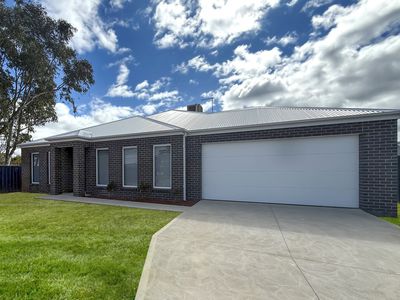 7 CROFT COURT BENALLA, Benalla
