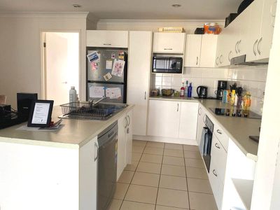 15 Lara Court, Kingaroy