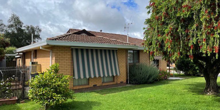 1 / 7-9 Brock Street, Euroa