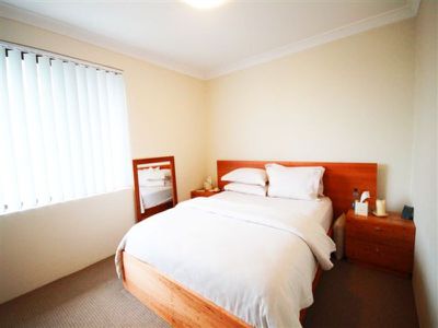 8 / 38 Flora Street, Roselands