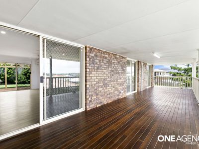 6 Arlington Court, Kawungan