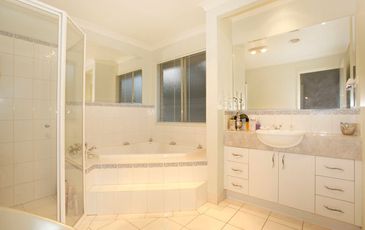 52-54 Caserta Drive, Berwick