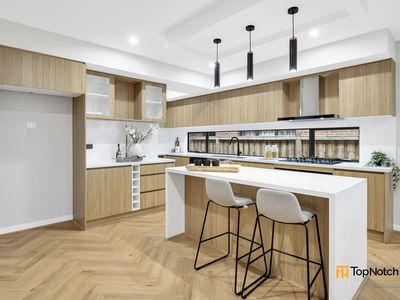 18 Ambient Crescent, Beveridge
