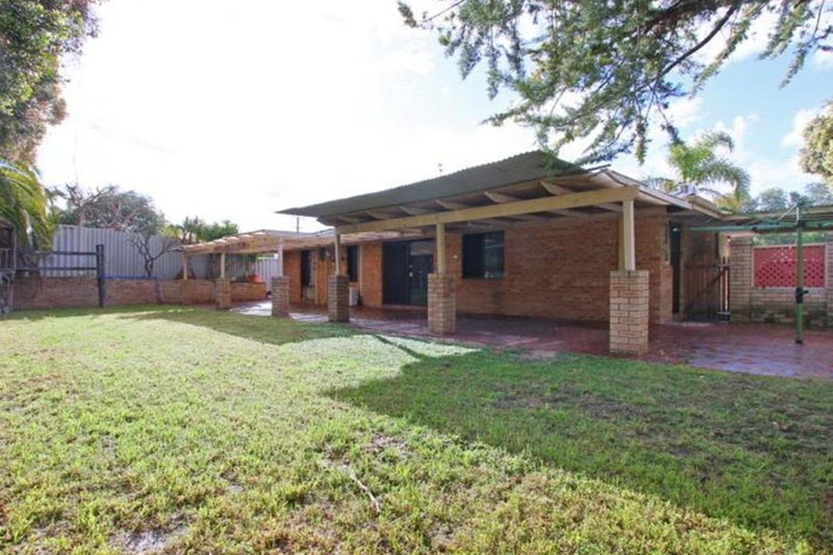 75 Lysander Drive, Heathridge