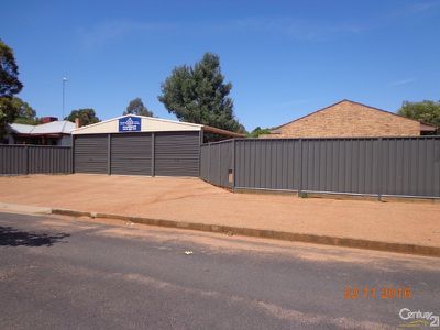 2  Squadron Close, Dubbo