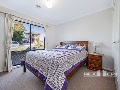 27 Jessica Drive, Hampton Park