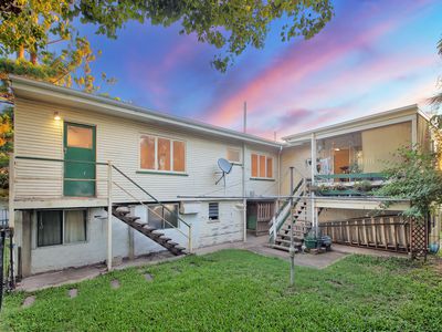 11 Elm Avenue, Woodridge