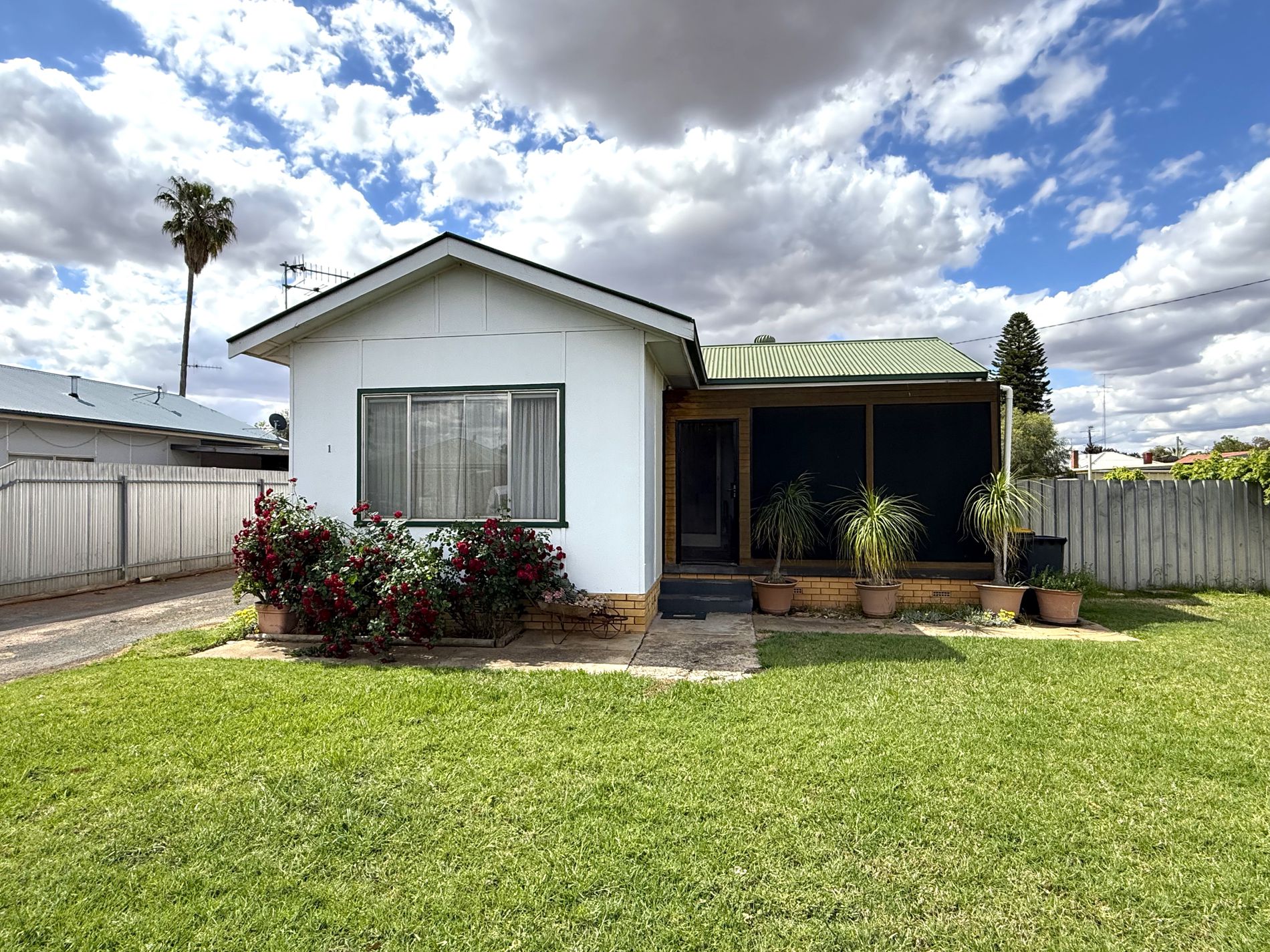 1 Wattle Road, Hanwood