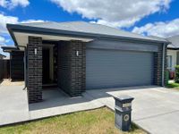 16 Irma Circuit, Park Ridge