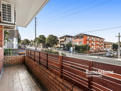 1 / 35 The Avenue, Hurstville