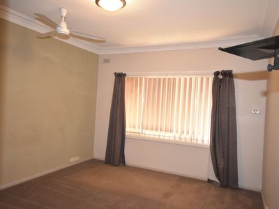 25 Lovett Avenue, Dubbo