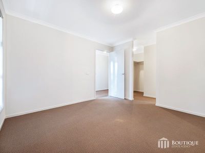 35 Sandy Road, Officer