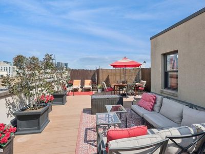 69 East 130th Street, New York, International